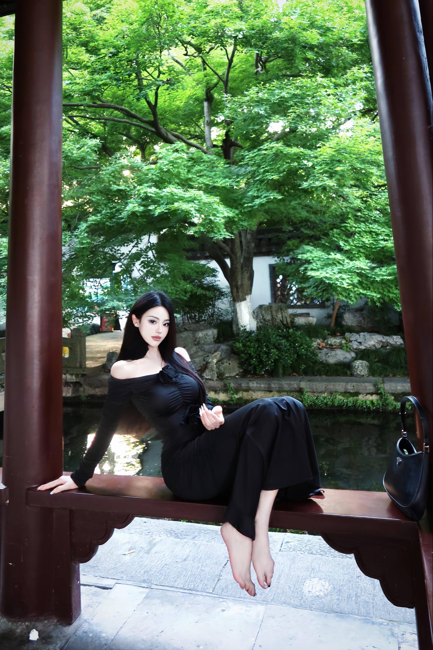 你的报应来源于你本身  没有识别和抓住好东西的能力  你把别人的爱视为...