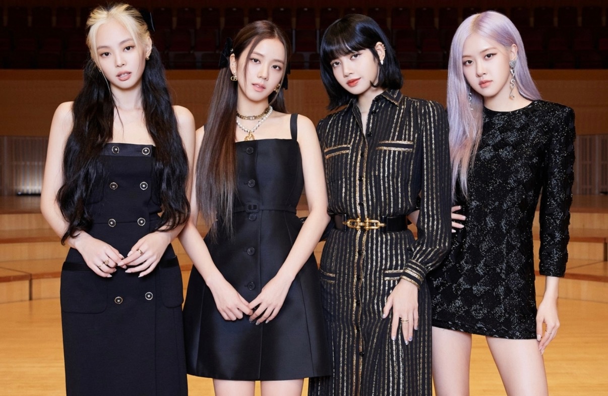 Lisa说BLACKPINK成员们关系紧密Lisa亲口认证：BLACKPINK关