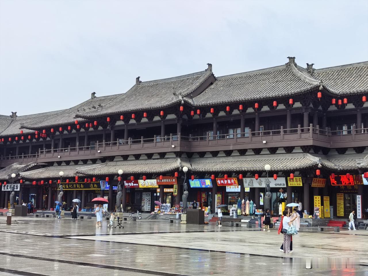 晒图笔记大赛大同古城华严寺广场。
