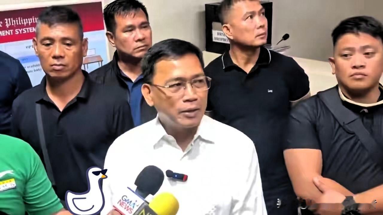 小马政府或有大麻烦了！

6月11日，18名前海军陆战队员的律师巴利戈德陪同前保