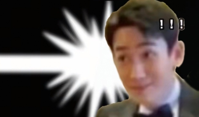 刚看见一只特别特别小的黄绿色小鸟躺在地上睡觉生活手记
