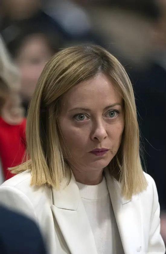 意大利总理梅洛尼做的这5件事，让人刮目相看！第一件事，就是把意大利的财政从“悬崖