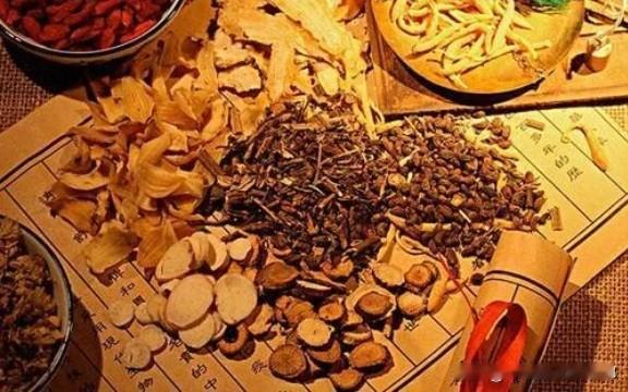 “交公粮困难”，一泻千里，这个方子，30分钟不在话下。

1、功能差，起立很难，