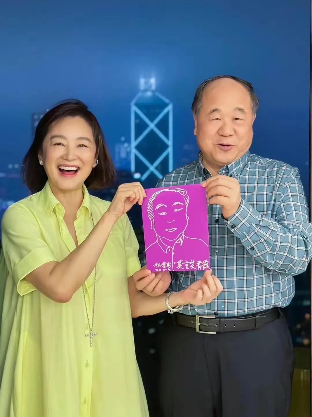 林青霞，是个妙人！

昨天，林青霞和诺贝尔文学奖获得者莫言一起吃饺子的新闻刷屏了
