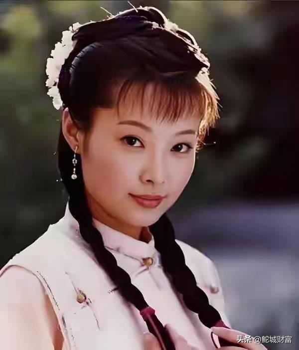 如果搞一个80后梦中情人票选，她一定是热门候选人。
