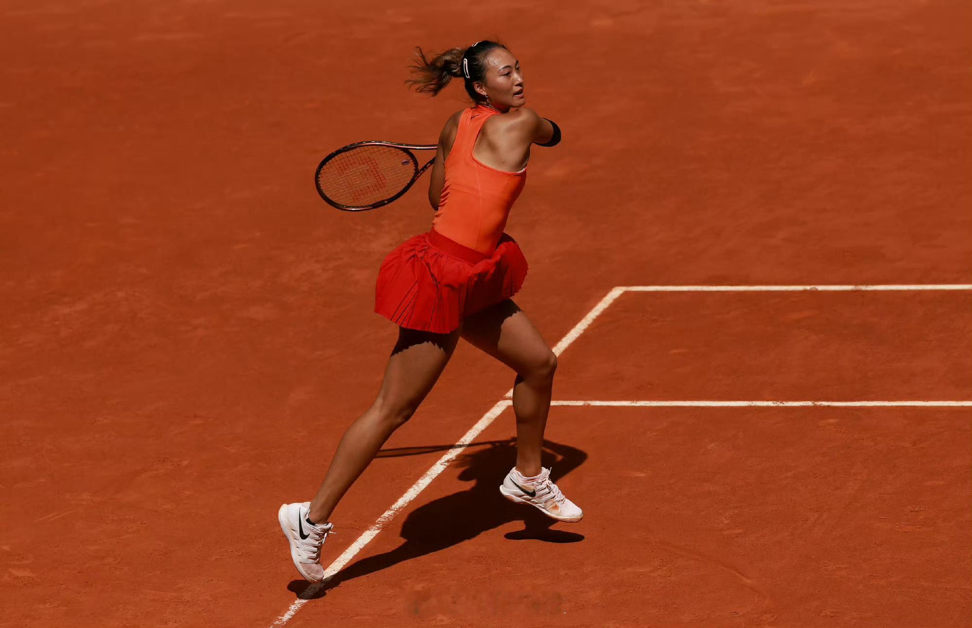 郑钦文马德里赛与莱巴金娜同区wta 郑钦文以32号种子出战2026WTA1000