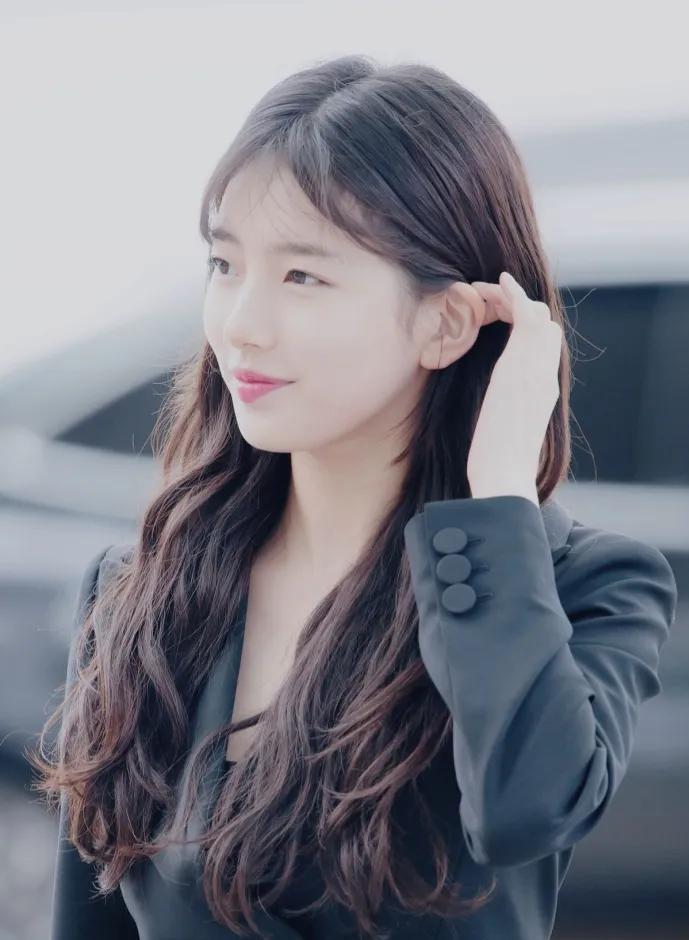 近年来，“躺平”已经成为了一个热门词汇，它代表着人们对于生活的一种态度和追求。而