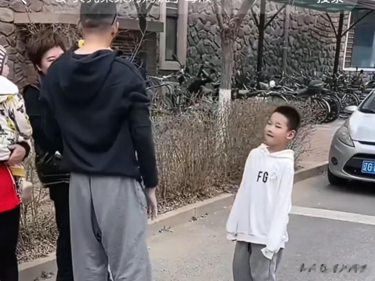 网红圈活的最潇洒自如的主播当属天佑和牌牌琦了，两个人有个共同的特点就是都是封禁主