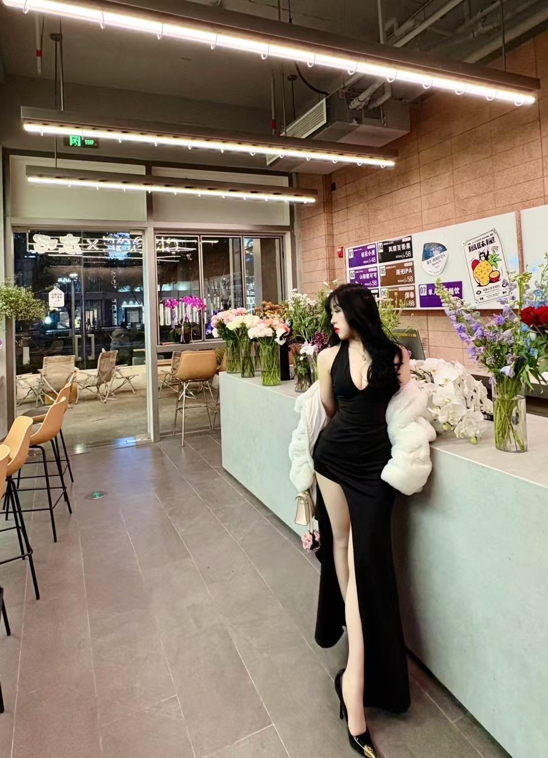 旧照翻起 时光继续