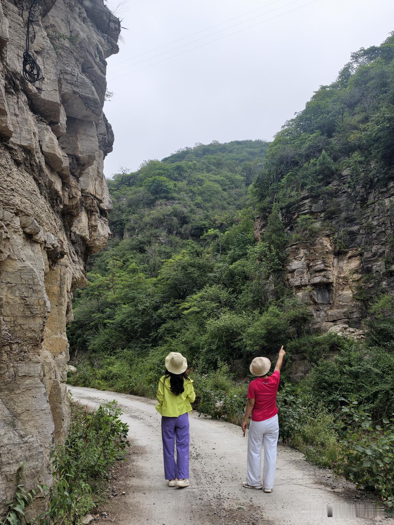 自驾鲁中秘境·青州杨集大峡谷，景色美但山路又窄又陡，新手和胆小的人不要去了。
