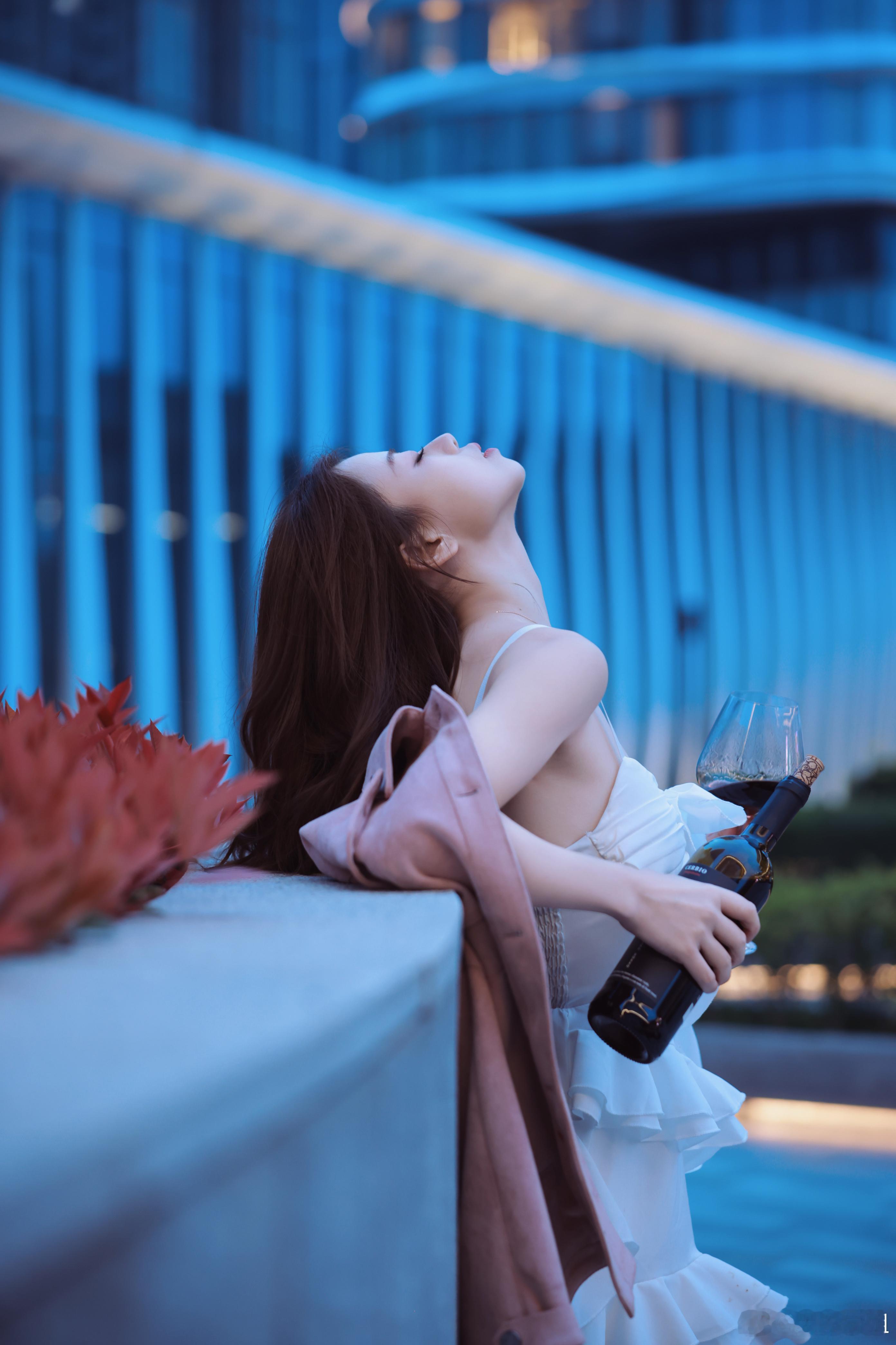 别等被照亮去做点燃火种的人早安