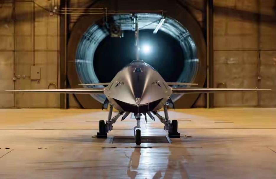 美军YFQ-44A““狂怒”无人忠诚僚机