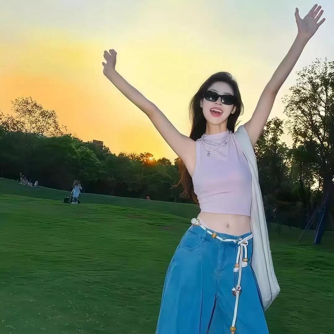 夏日海边自由风，快乐无价！🌊👗海边游玩风 海边游玩日常 海边风照片 海边度假