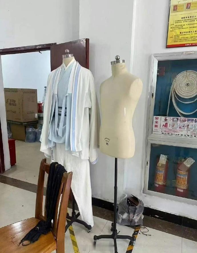 不让江山原著作者力挺杨洋只想说杨洋值得，一直以来他对自己演绎的每个角色都认真负责