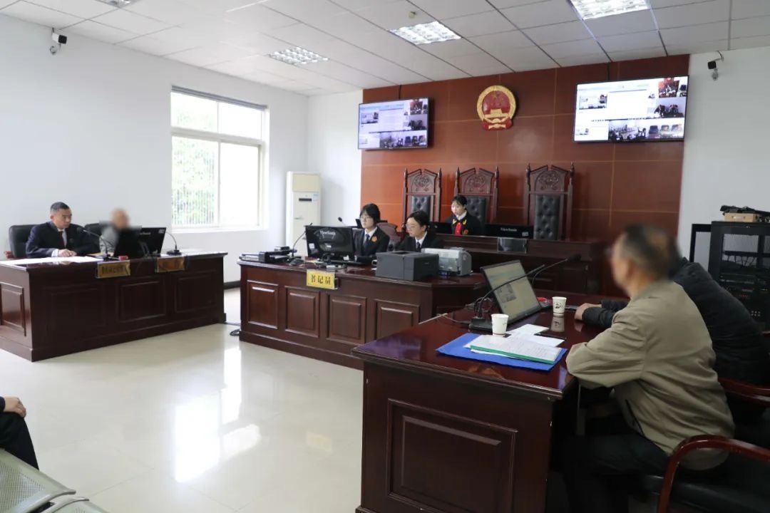 【#男子家门口安可视门铃被邻居起诉#侵犯隐私要求拆除！法院判了】#家门口安摄像头