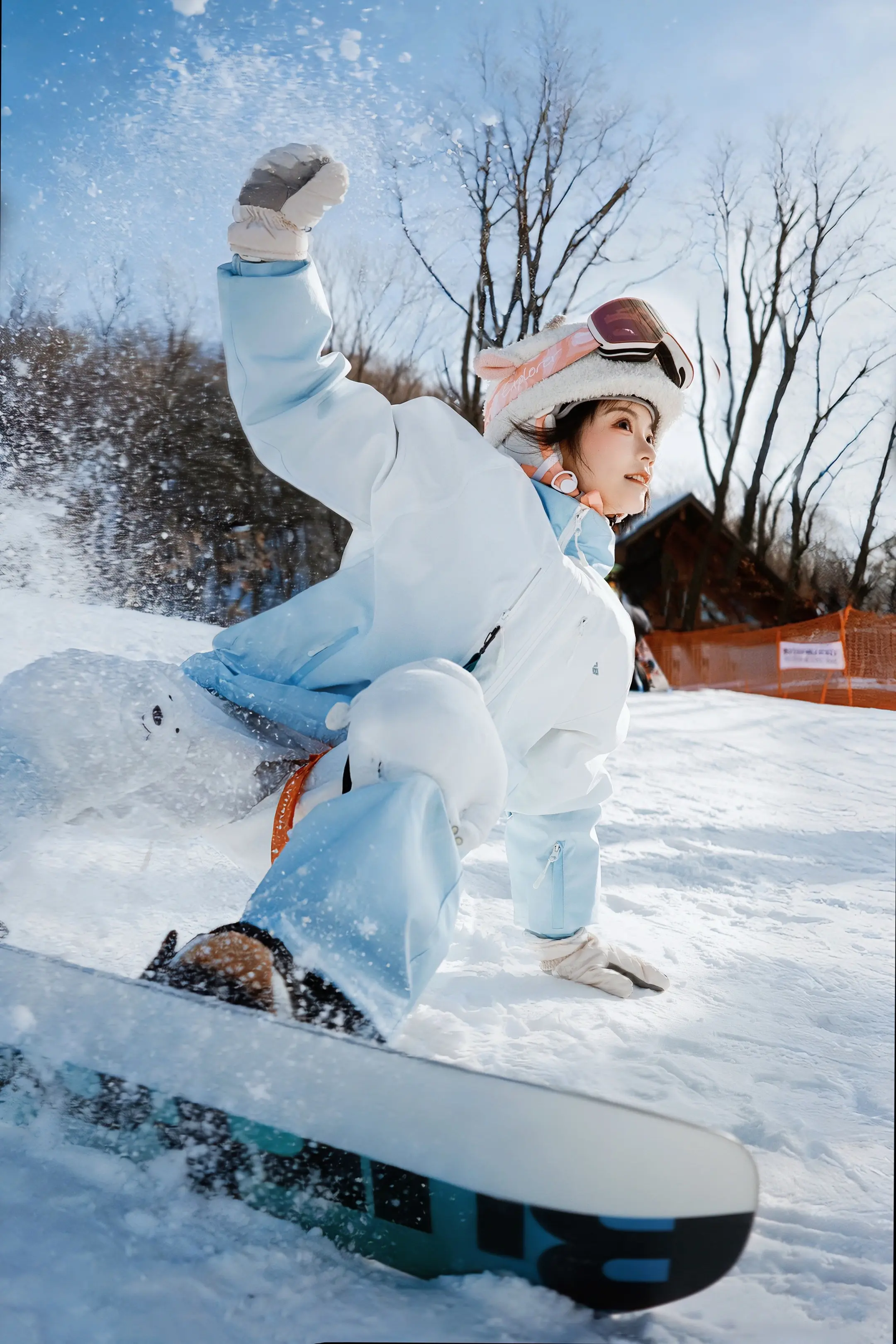 本人滑雪的目的：装13（已成功）你问我脚踏两只船是什么感觉 我一个滑单...