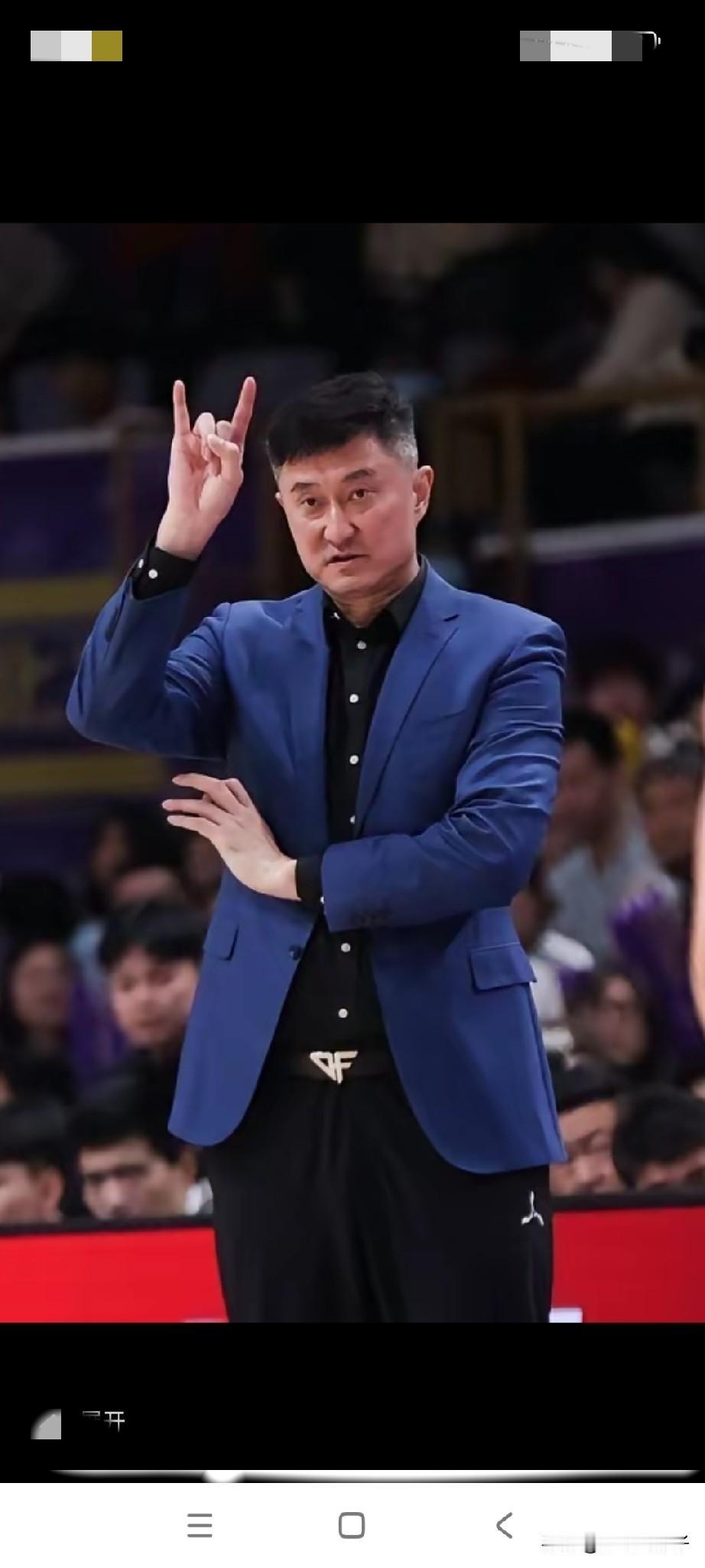 杜峰职务太多，下赛季恐怕不能所有美事集一身了。广东男篮几个赛季来没有进入过决赛了