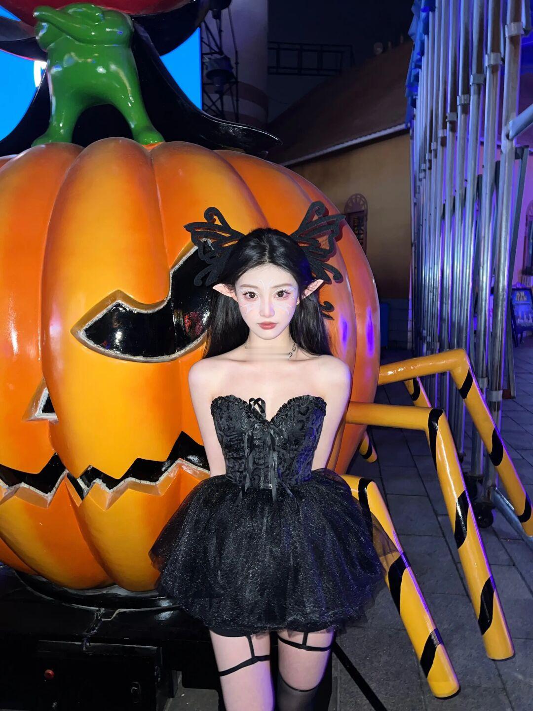 🎃 𝓗𝓮𝓵𝓵𝓸𝔀𝓮𝓮𝓷🦇