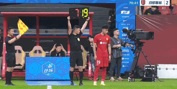 向余望作为上赛季球队射手王，本赛季3轮比赛0进球0助攻，或许要平静一下心态，反思