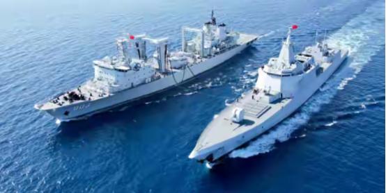 你不是挺硬气吗？现在知道慌了？
 
小日子一觉醒来发现家门口天上海上多出这些，一