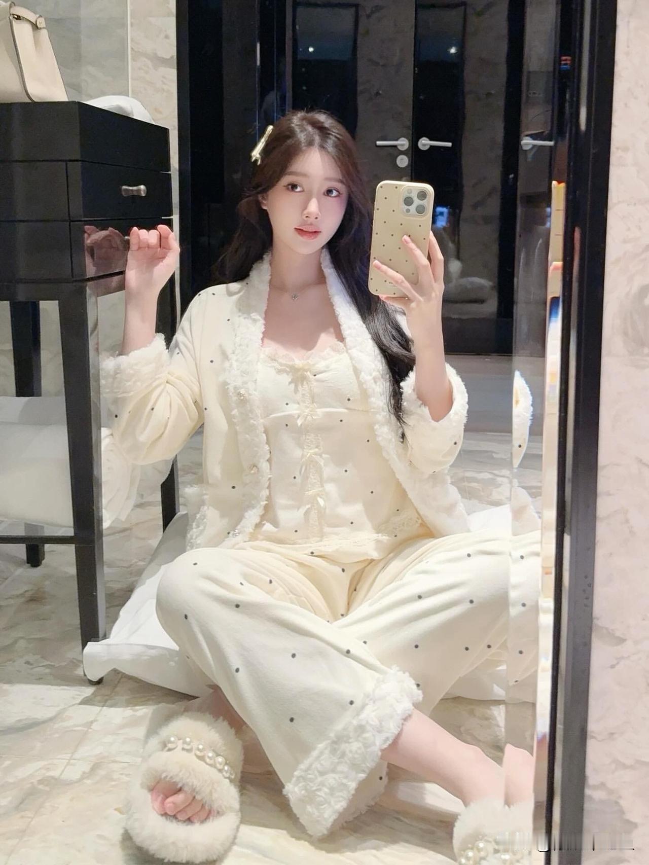 女人如何穿出含蓄的性感?逃避总是一种选择，时间将会证明一切。