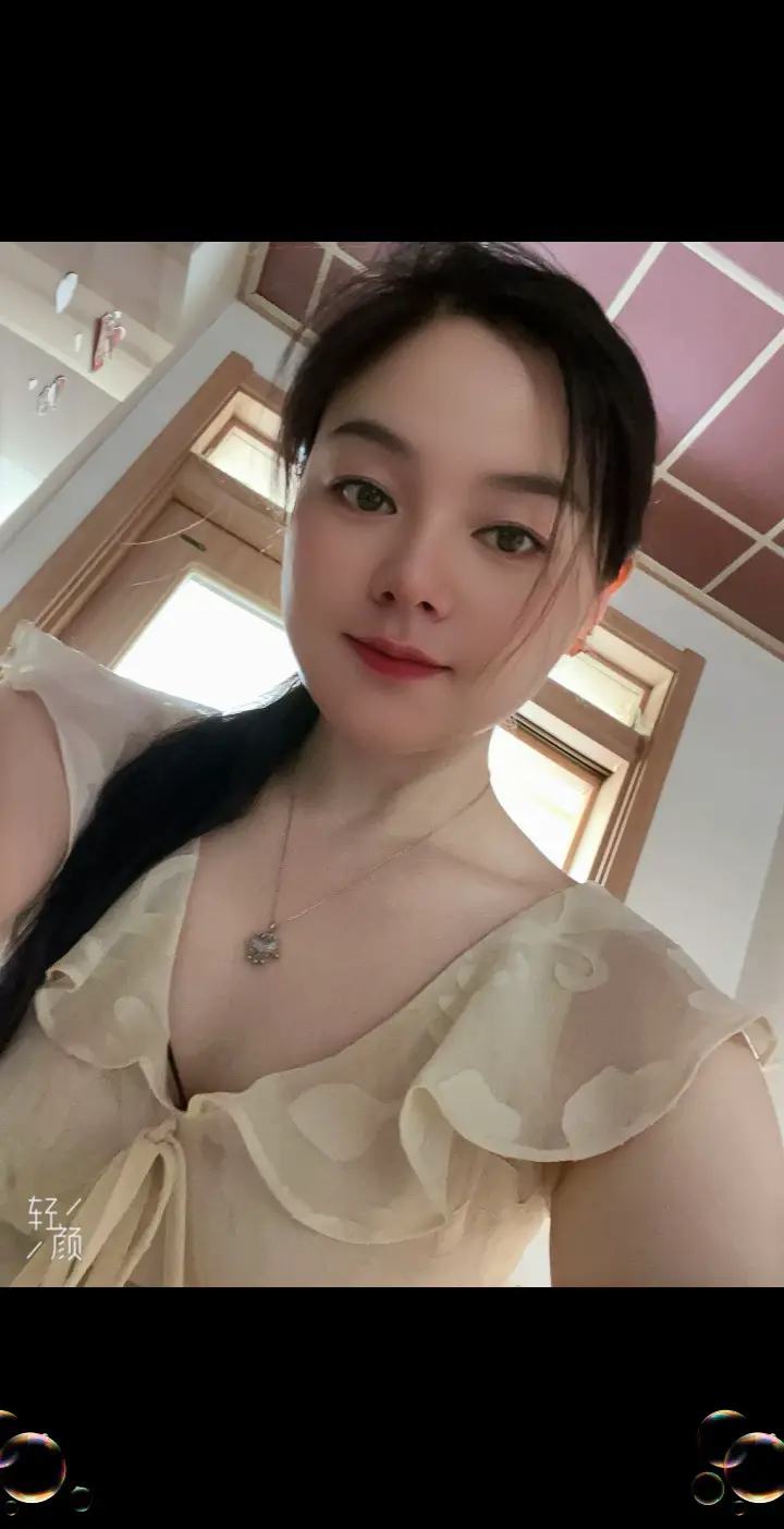 ཻ真实的样子 让你快乐的人才是对的人