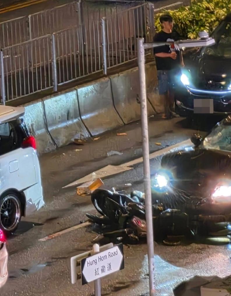 香港红磡发生酒驾事件。昨日（5日）晚上9时许，两辆私家车和一辆电单车先后沿红磡道