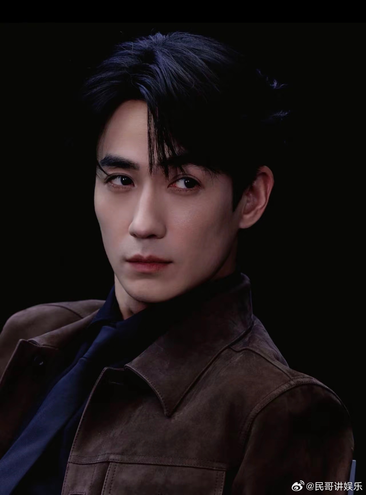 发现没？朱一龙真的很奇怪！你们看他五官图，真的算不上帅哥！除了眼睛好看算不上帅，