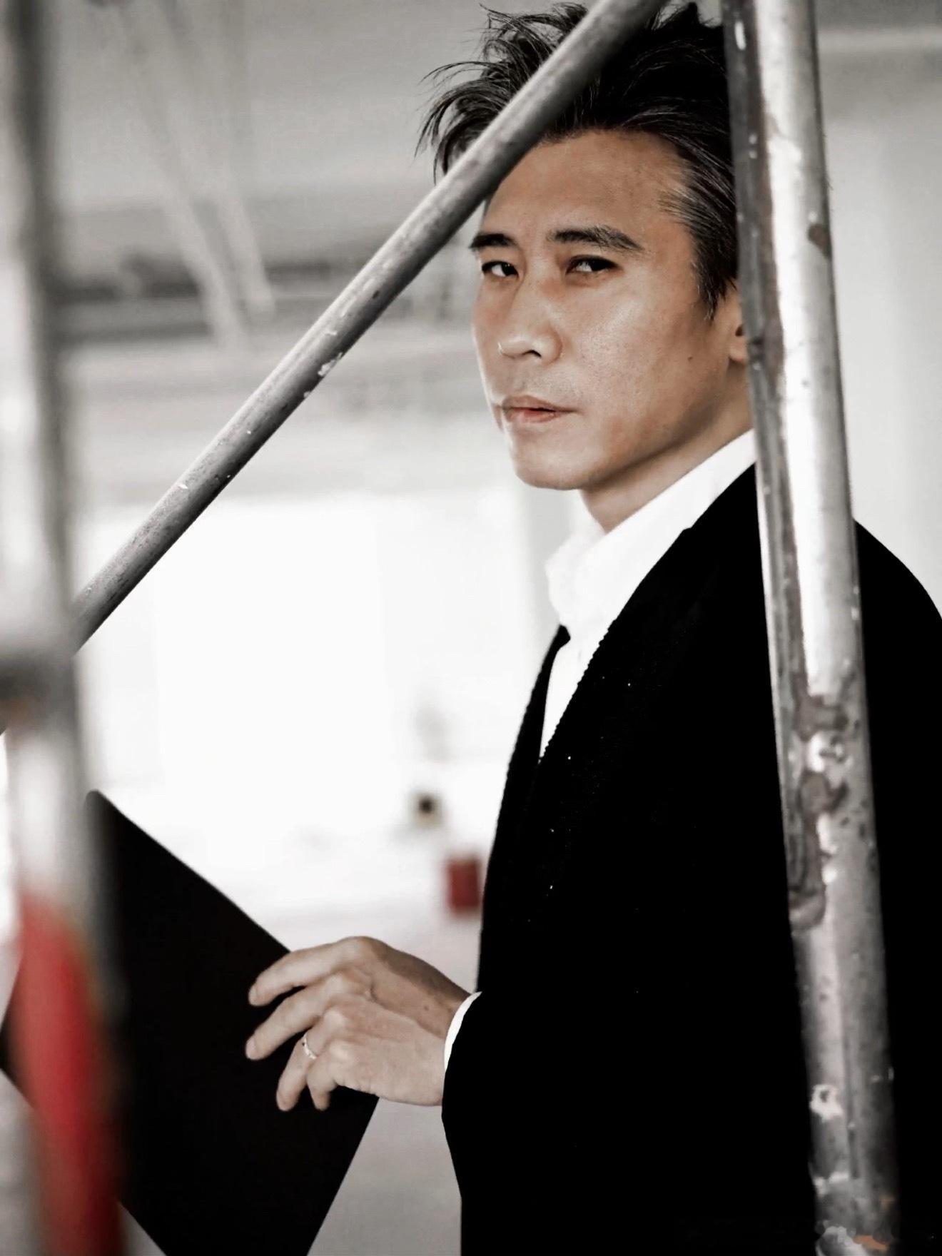 李乃文贴脸开大王勉毛雪汪名场面来袭！李乃文花式打趣王勉，句句直击笑点。步步紧逼的