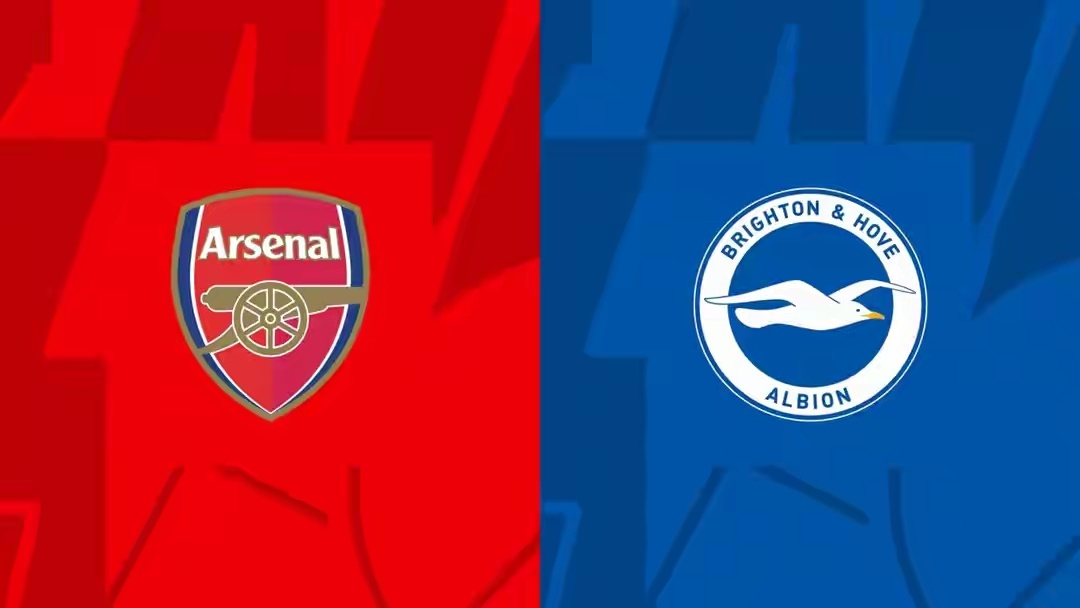 阿森纳首发：1-拉亚、33-卡拉菲奥里、2-萨利巴、5-因卡皮耶、36-苏维门迪