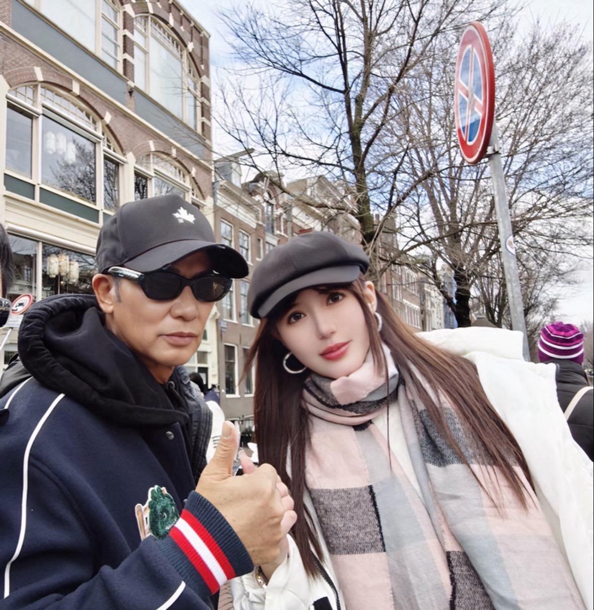 任达华。华哥还是这么的帅啊