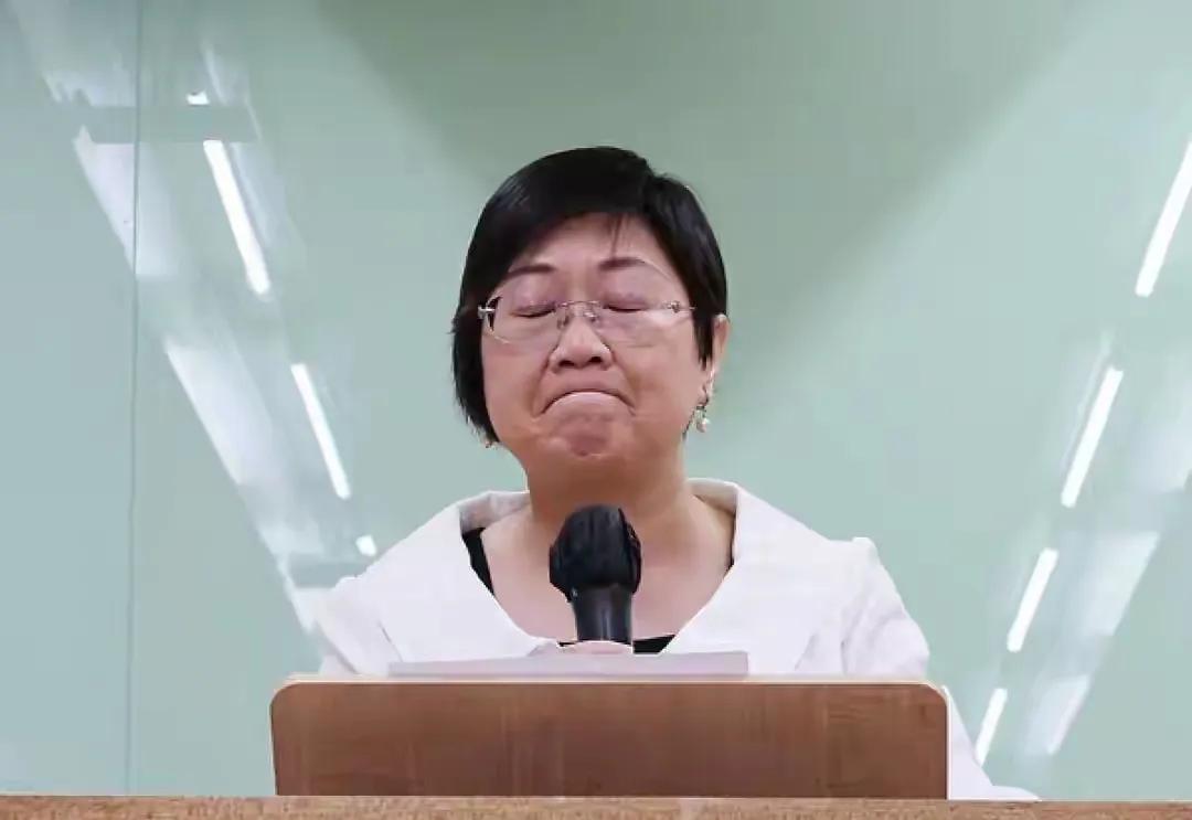 绿营再被爆出丑闻后，“侨委会”回应来了！
绿营徐佳青之前被爆出许多许多滥用经费资