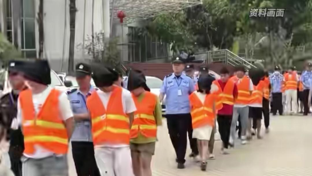 为啥部分西方主流外媒喜欢抹黑我们？比如（如BBC、华尔街日报等）曾长期带偏见或抹