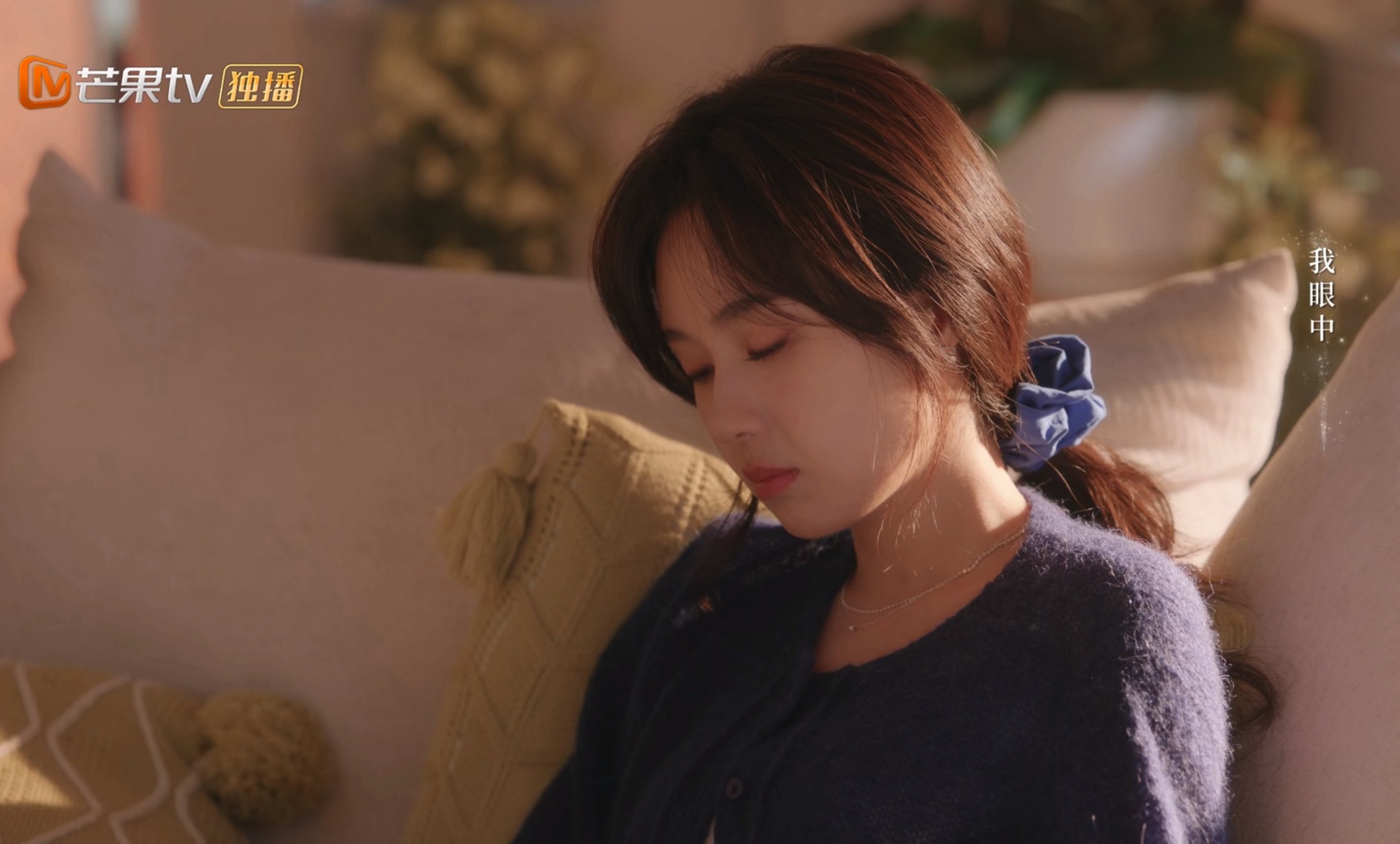 郑合惠子真的好漂亮，演技也好，很自然！！！另外我觉得剧里这个发型实在非常适合她。