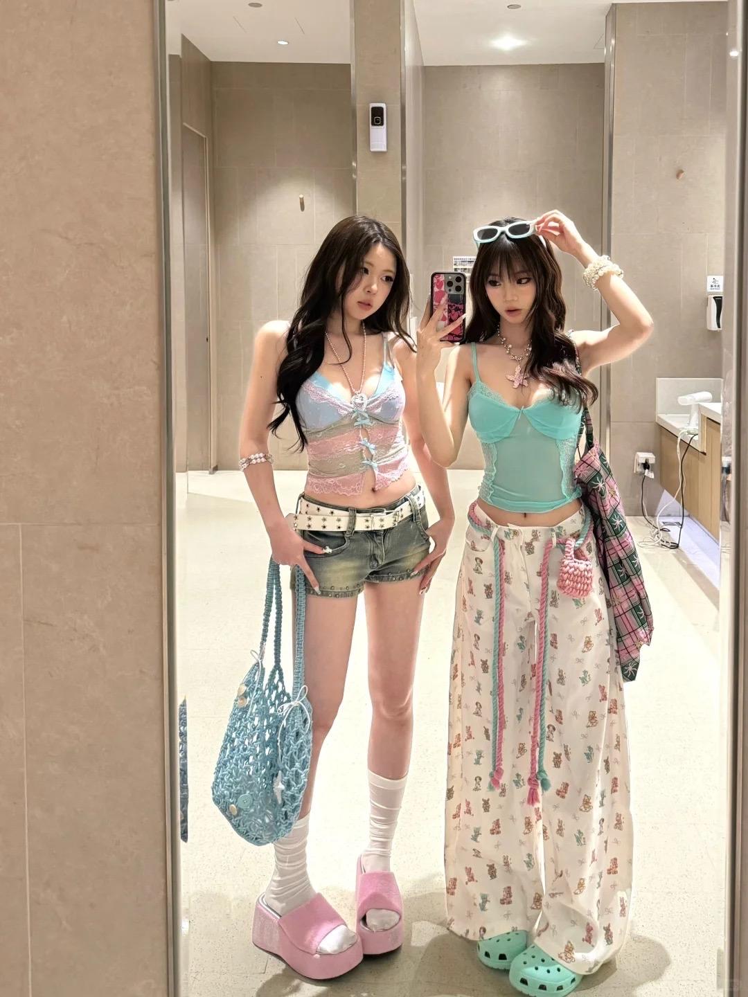 在独立的基础上再加一点漂亮，在漂亮的基础上再加一点知识，在知识的基础上加一点眼界