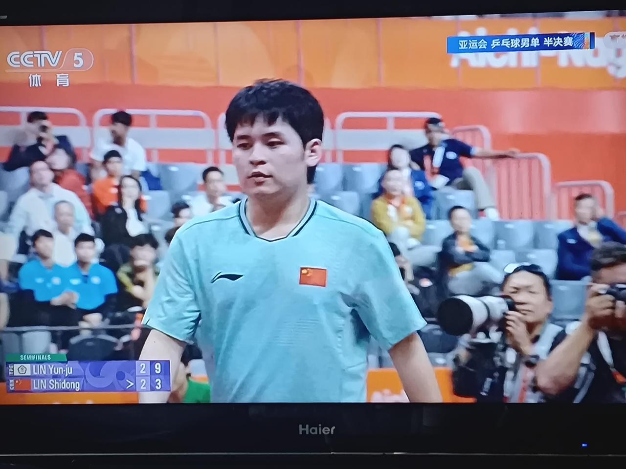 惊心动魄：林诗栋4‑3逆转林昀儒！国乒提前锁定男单金银牌
    名古屋亚运会乒