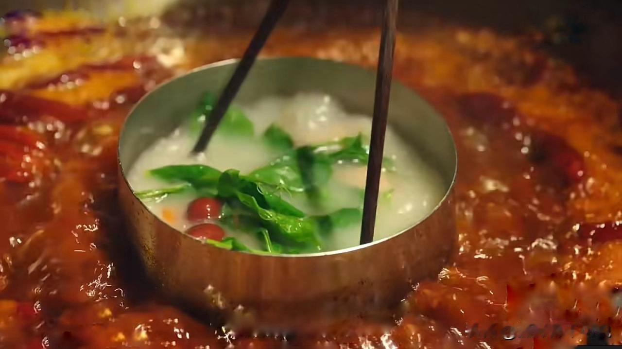 四川省的省菜应该非豌豆尖儿莫属了吧，我想这个应该没有人反对，因为再好吃的菜都有人