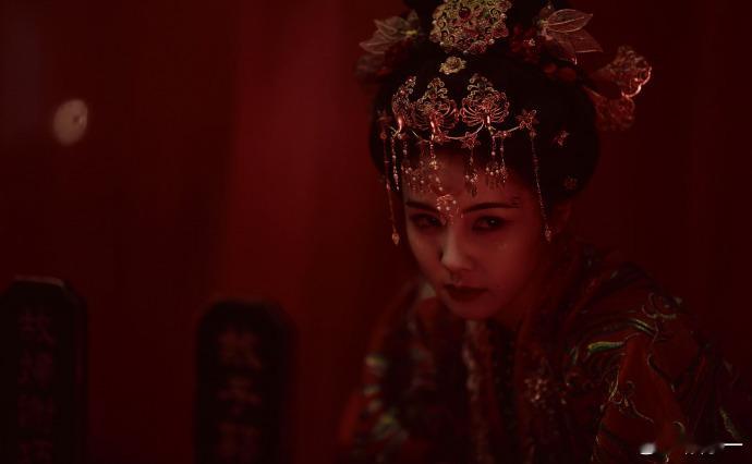 青雾风鸣、唐宫奇案 我的评分： 白鹿开播发文唐宫奇案 白鹿的角色解读太透彻！深挖