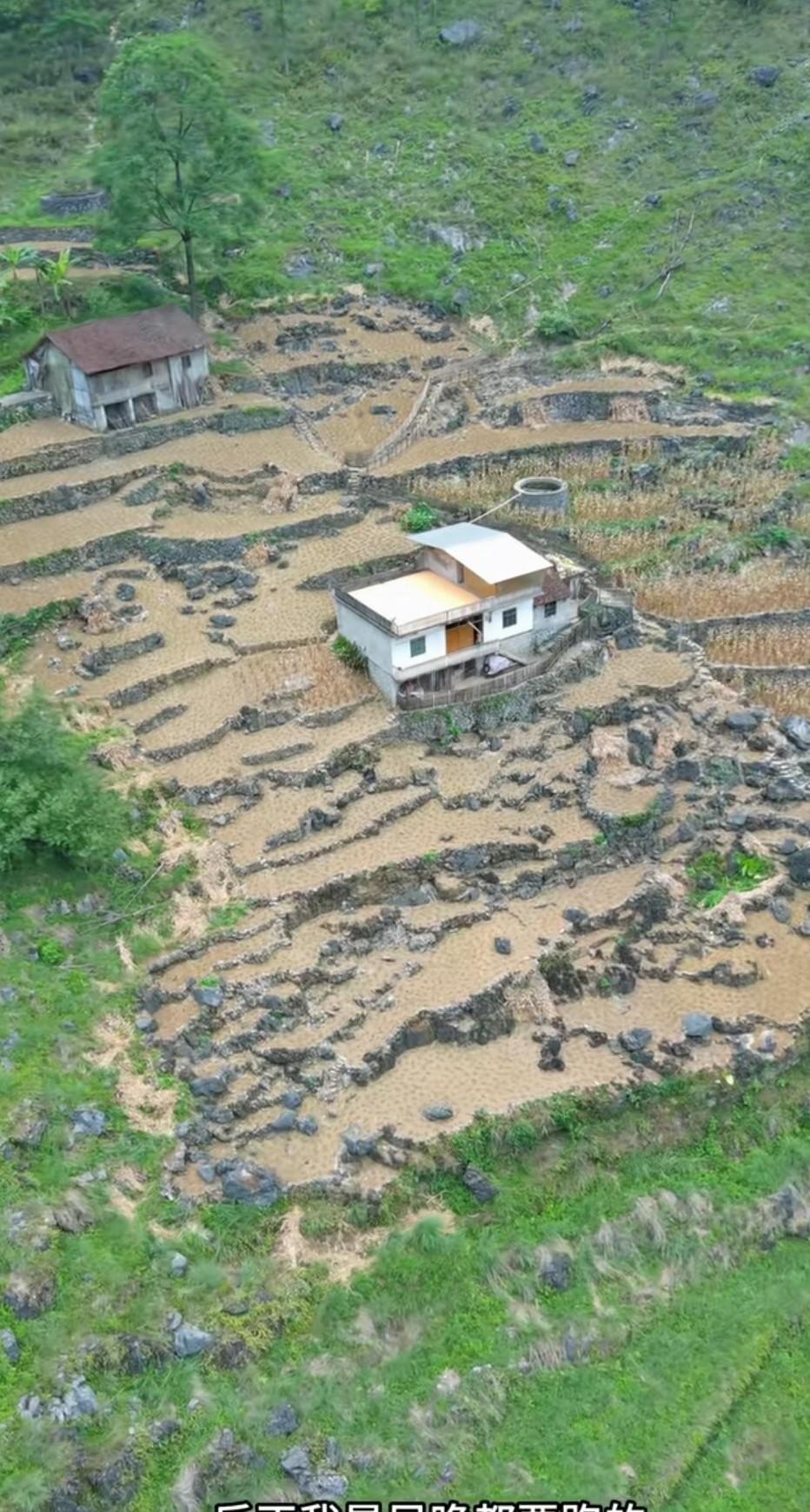 每个月给你10000元，让你在这样的地方生活你愿意吗？什么都不让你干，你每天就是