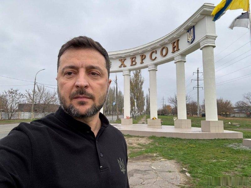 小泽今天在赫尔松打卡……来源：Милитарист