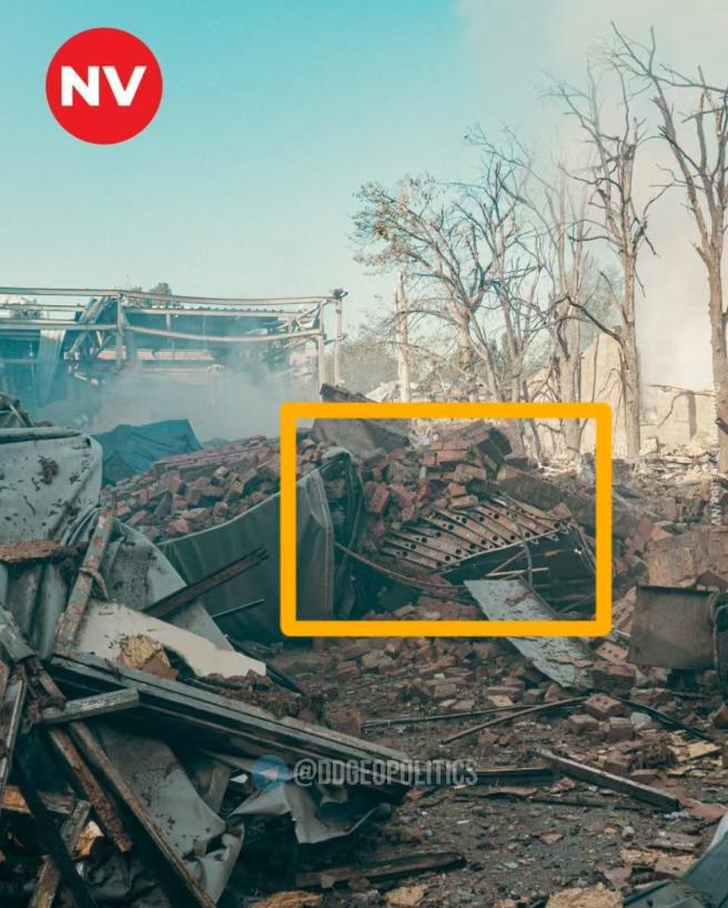 乌克兰这次不小心露馅了，俄军导弹猛烈打击基辅以后，乌克兰媒体NV最先放出现场实拍