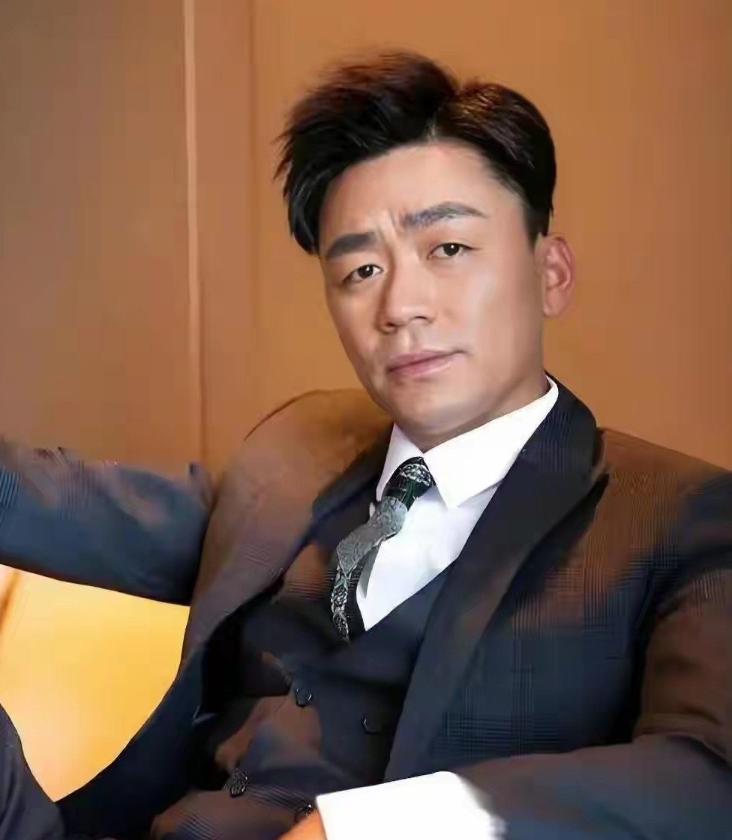 王宝强看着憋屈？

扒透三个真实原因

真不是被整了

百花奖的投票结果，王宝强