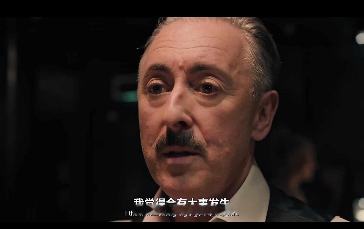 不要在睡前看tiptoe
看完已经喘不过气了..
凶手不是某个怪物 而是一群普通