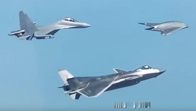 还在惊叹歼-20的战力？格局小了！中国的潜力远不止于此，连美国都急忙调整研发节奏