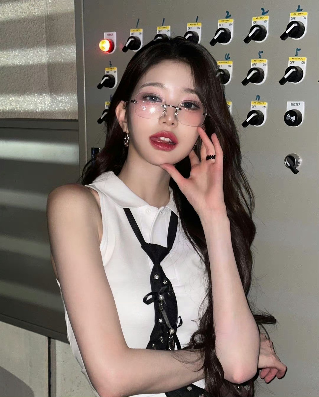张元英无框眼镜➕制服 老师我太想进步了 