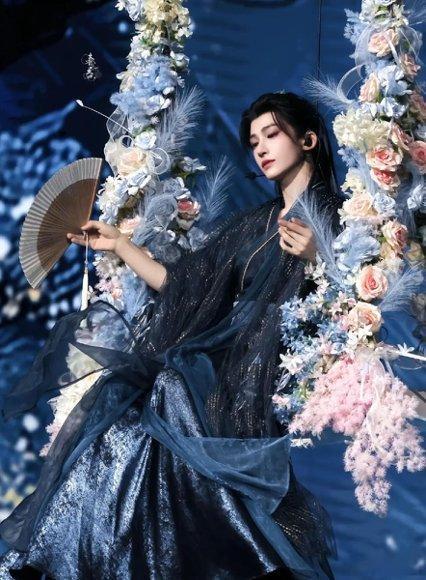 刘宇像从壁画里走出来的 刘宇这是什么神仙颜值！618夏日歌会舞台像从壁画里走出来