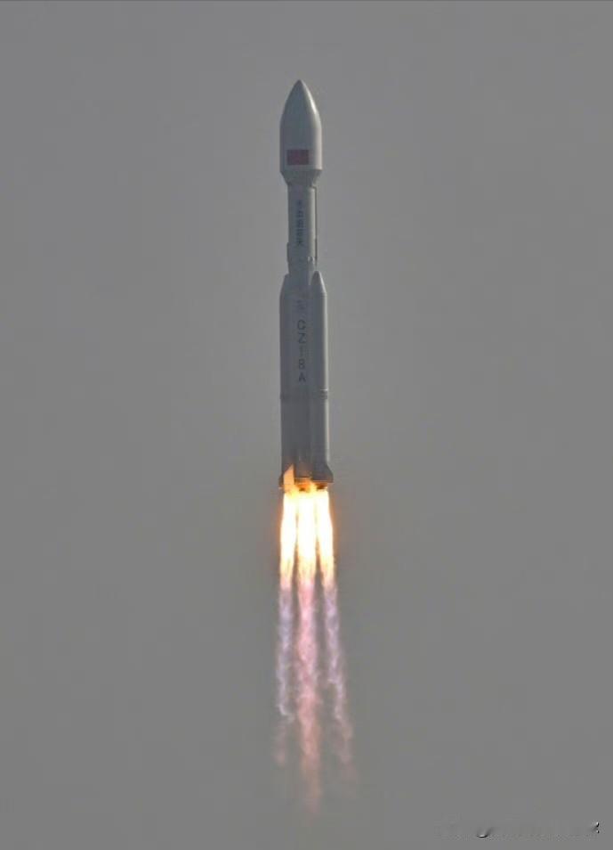 这次发射成功后，
很少有人注意到，
火箭喝上的是一种新燃料。

不是技术有多厉害