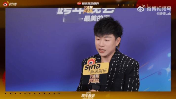 胡彦斌回应演唱会送黄金胡彦斌说着说着就哭了 谁还没被胡彦斌演唱会黄金门票震惊到！