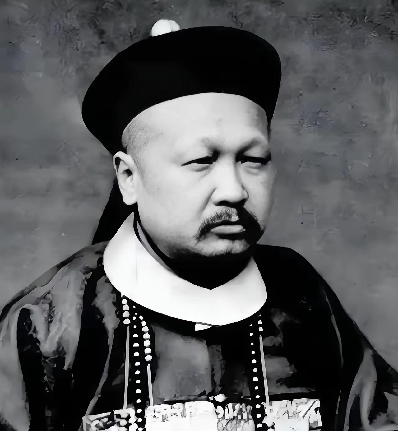 1900年腊月，西安城冷得连狗都不肯出门。慈禧从太原传口谕：赐赵舒翘“自行了断”