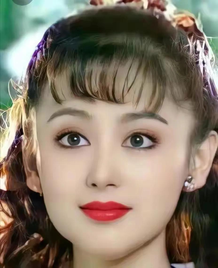 陈红到底经历了什么，和年轻时判若两人。

陈红也不过五十几岁，年纪真的不算太老，